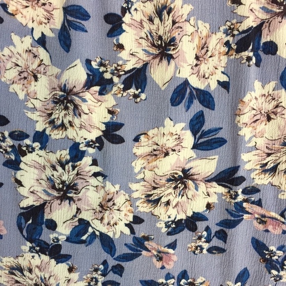 Warehouse One Cold Shoulder Floral Blouse Small Half Sleeve Violet Blue Popover - Picture 4 of 9